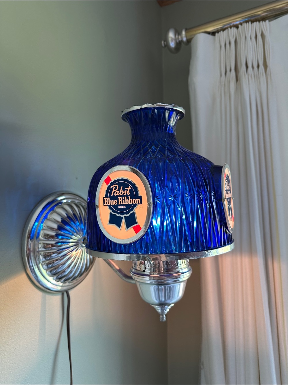 PABST BLUE RIBBON Beer Sconce Light #P-1477-MD  Working Condition Breweriana